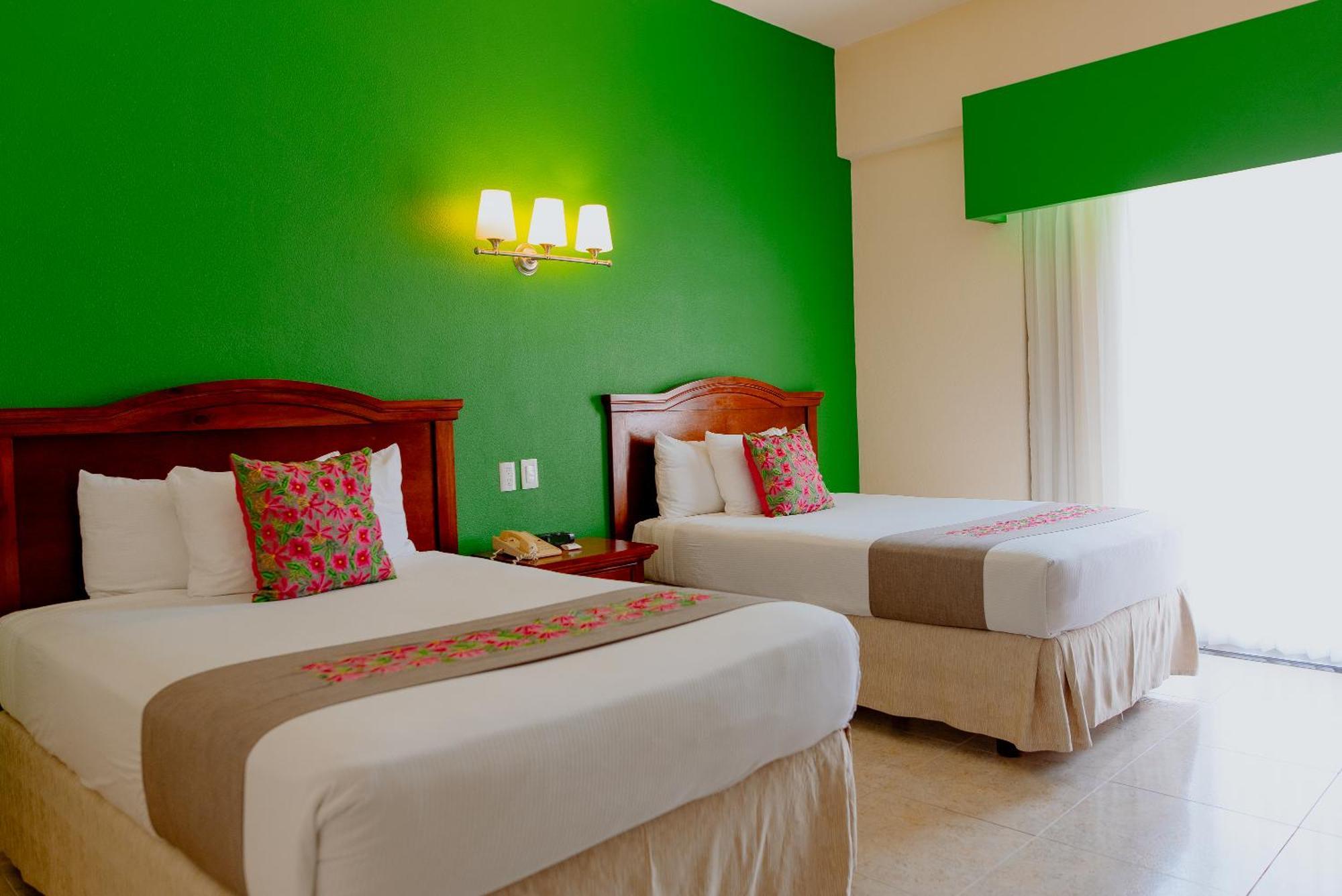 Hotel Plaza Campeche Exterior photo